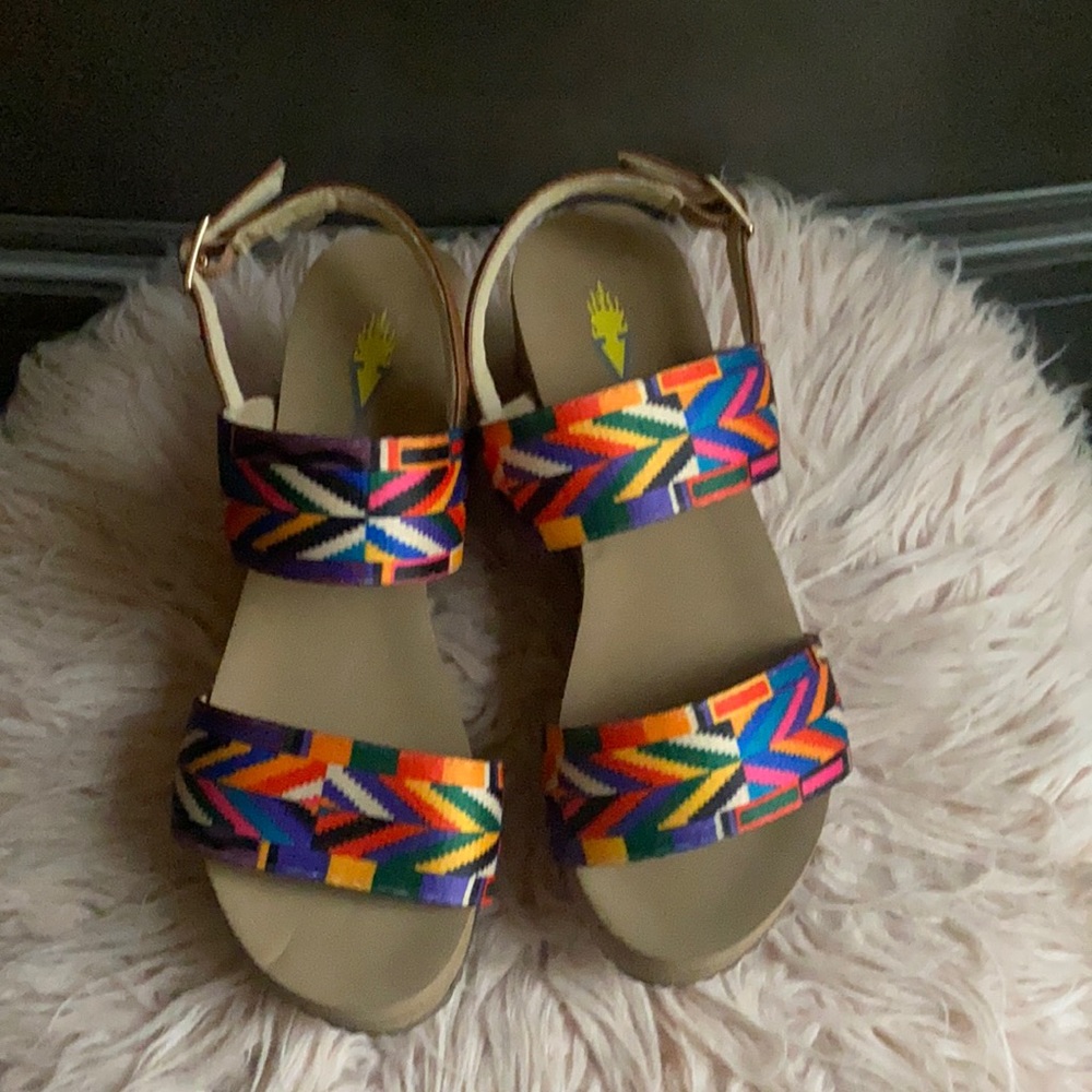 Volatile wedge sandals